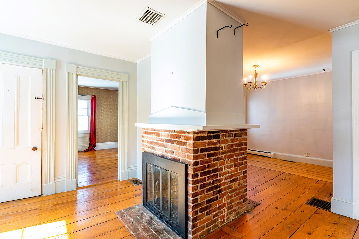 53 Elm Street South Thomaston ME 04858