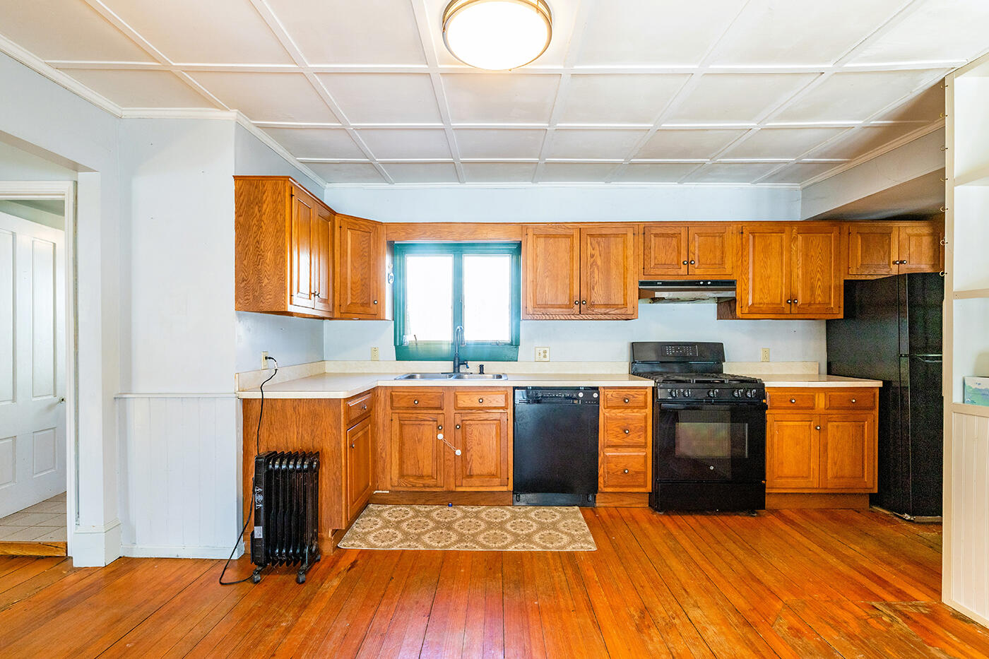 53 Elm Street South Thomaston ME 04858