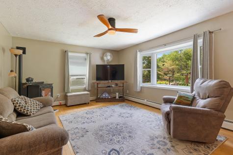 3 Greenwood Lane Lewiston ME 04240