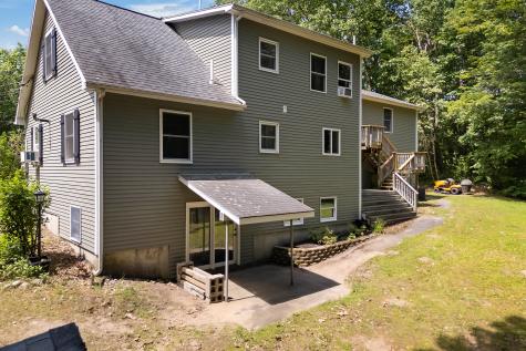 3 Greenwood Lane Lewiston ME 04240