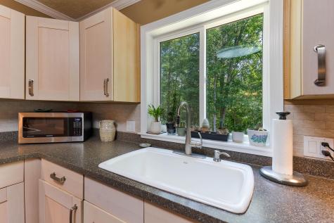 3 Greenwood Lane Lewiston ME 04240