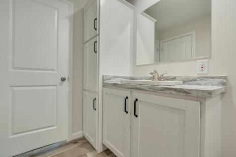 8 Colony Way Kittery ME 03904