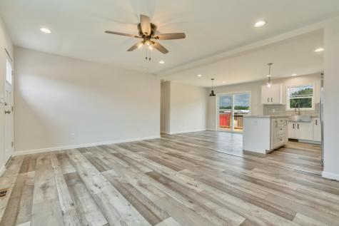 8 Colony Way Kittery ME 03904