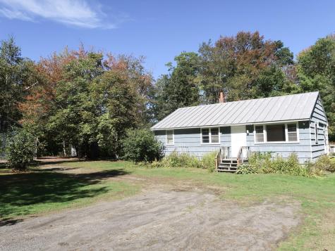 848 Whitefield Road Pittston ME 04345