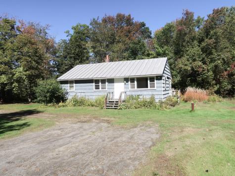 848 Whitefield Road Pittston ME 04345