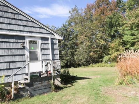 848 Whitefield Road Pittston ME 04345