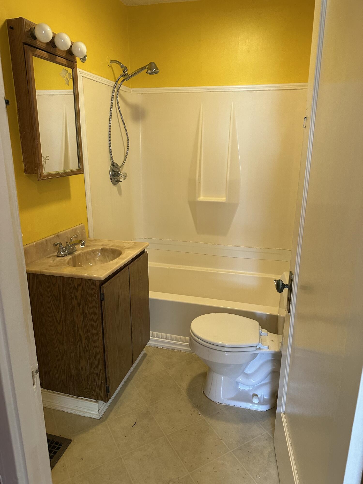 619 Riverside Drive Augusta ME 04330