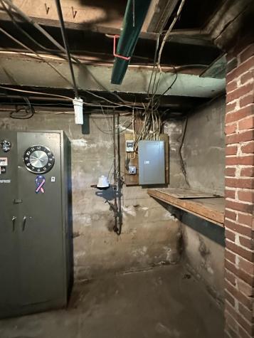 619 Riverside Drive Augusta ME 04330