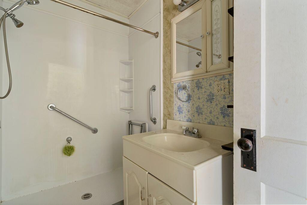 29 Mudget Hill Road Vassalboro ME 04989