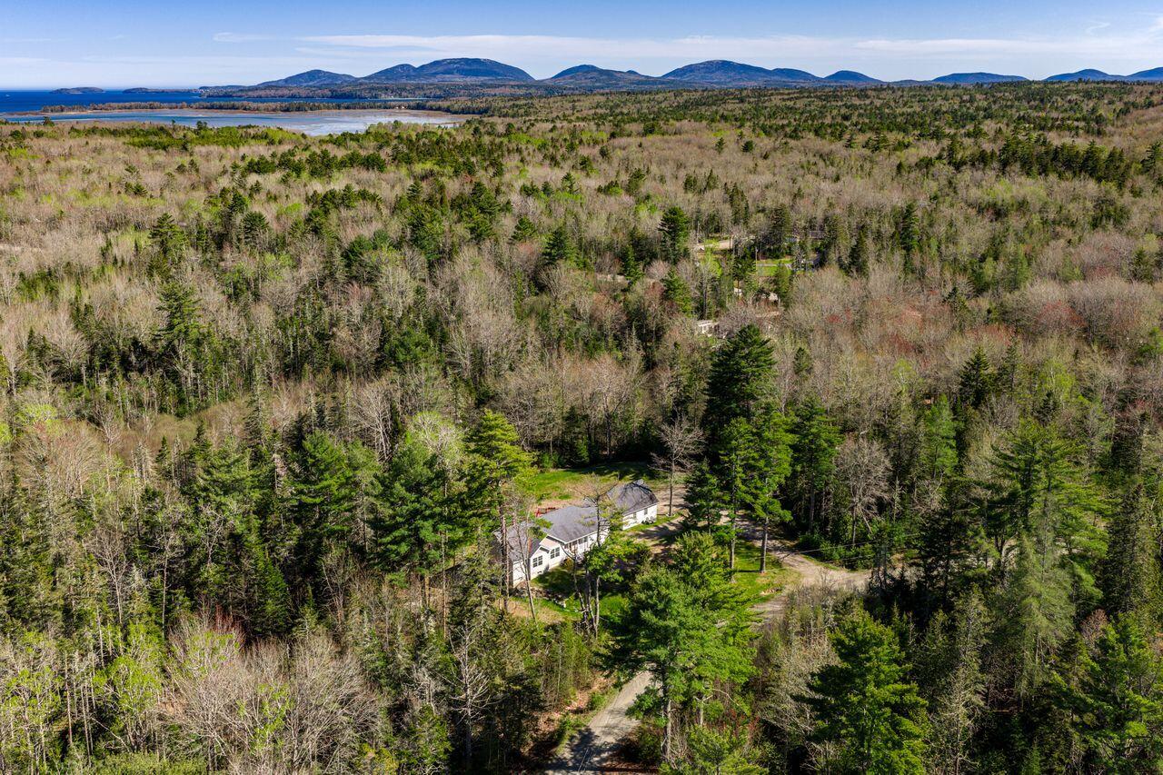25 Kennel Brook Drive Lamoine ME 04605