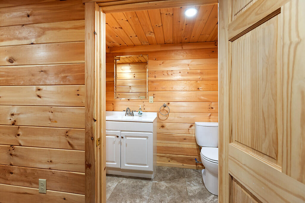 14 Beech Ridge Road Dresden ME 04342