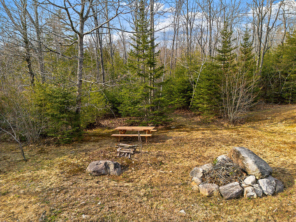14 Beech Ridge Road Dresden ME 04342