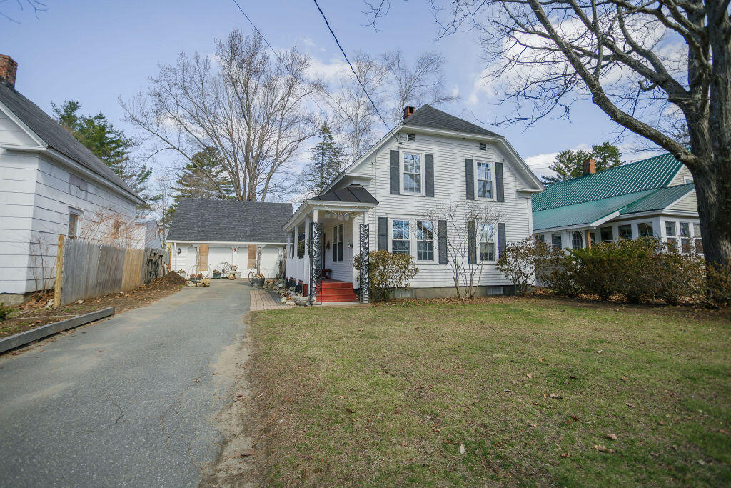 140 Maple Avenue Farmington ME 04938