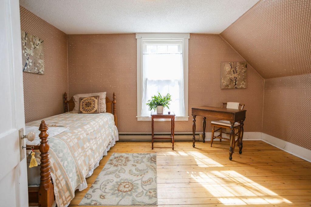 140 Maple Avenue Farmington ME 04938