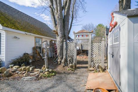 140 Maple Avenue Farmington ME 04938