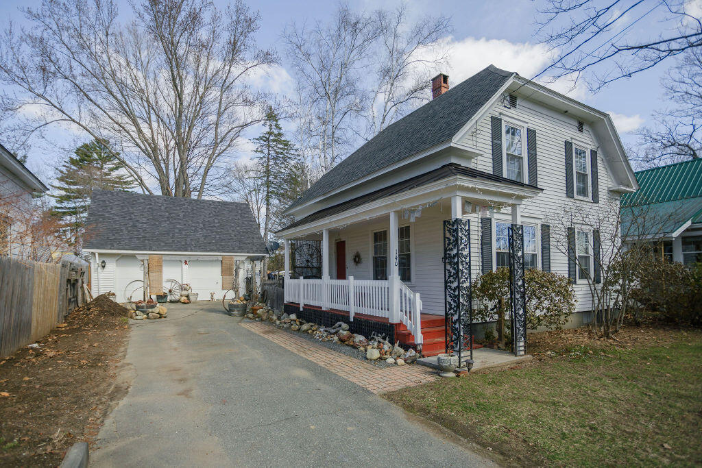 140 Maple Avenue Farmington ME 04938