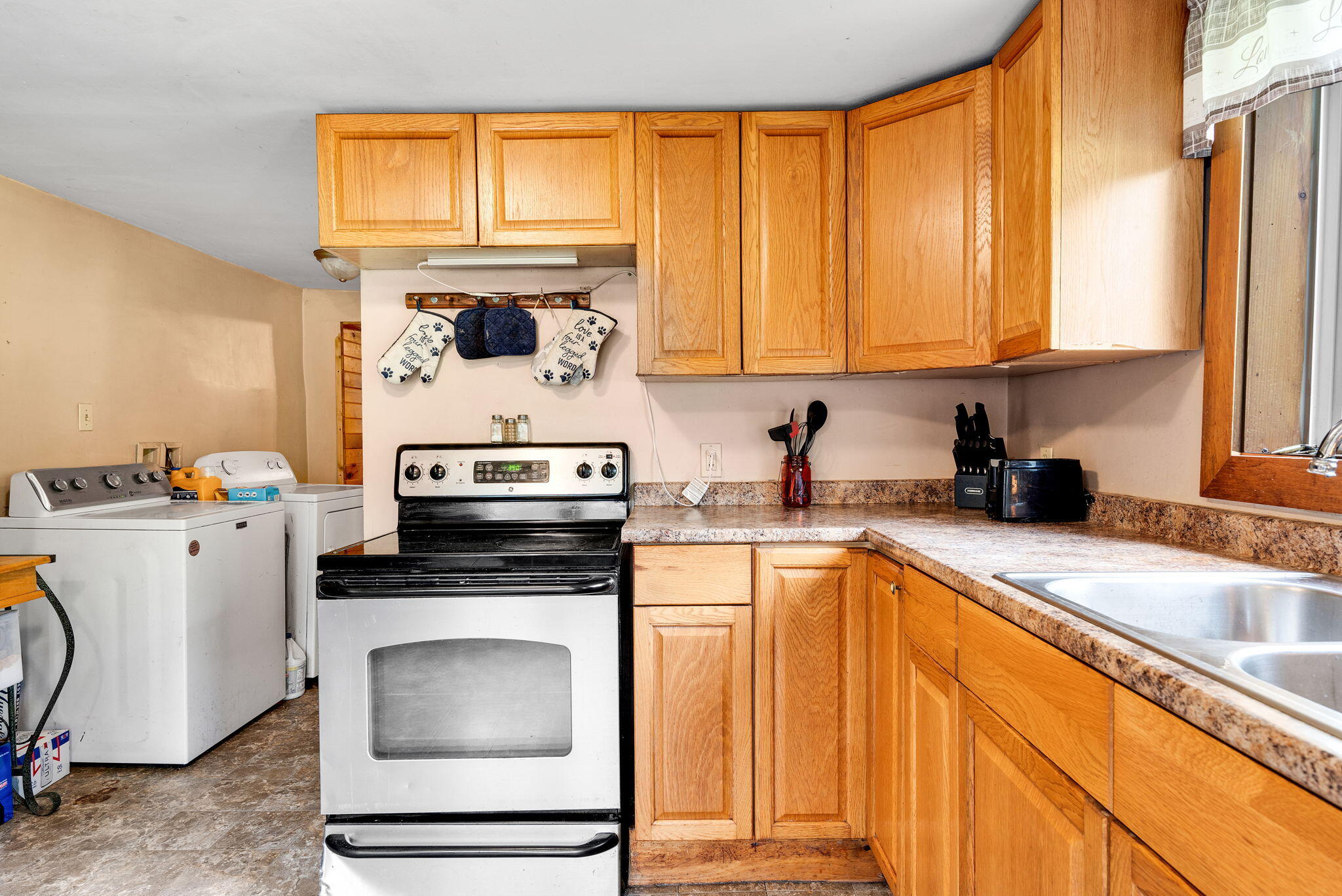 516 Troy Road Detroit ME 04929