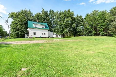 516 Troy Road Detroit ME 04929