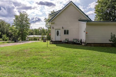 516 Troy Road Detroit ME 04929