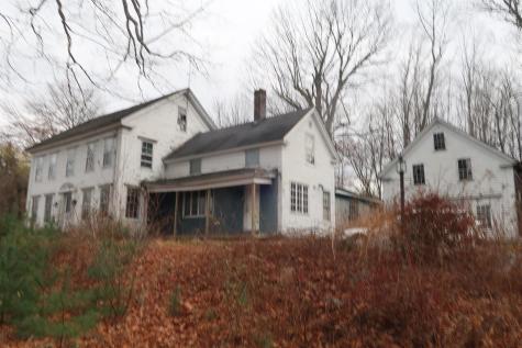 226 Pond Road Manchester ME 04351