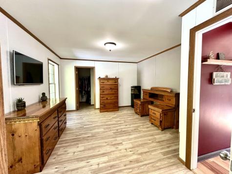 1276 Airline Road Clifton ME 04428