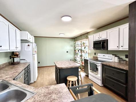 1276 Airline Road Clifton ME 04428