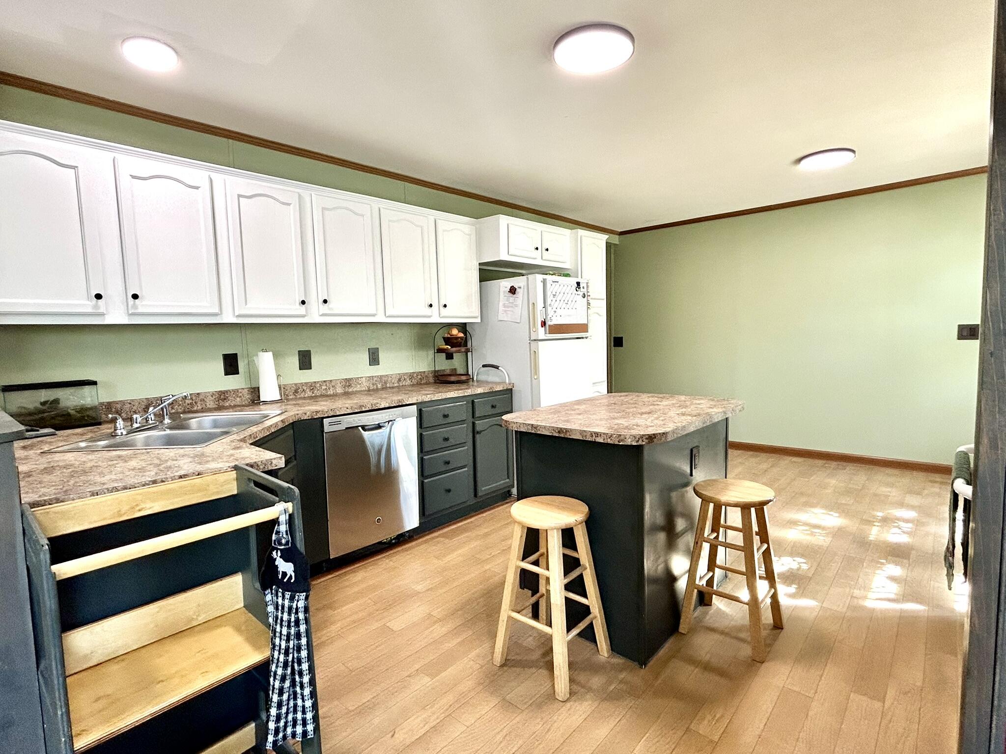 1276 Airline Road Clifton ME 04428