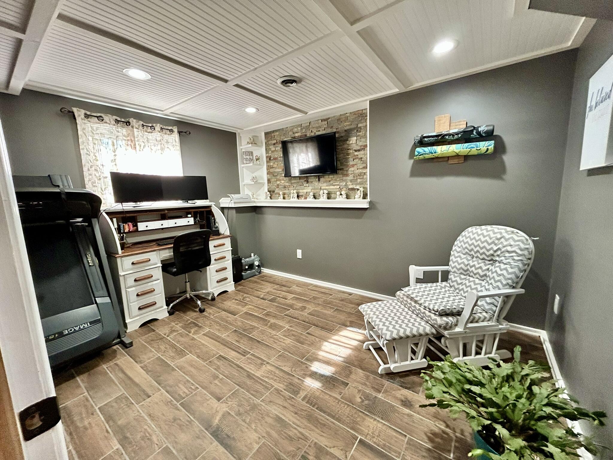 1276 Airline Road Clifton ME 04428