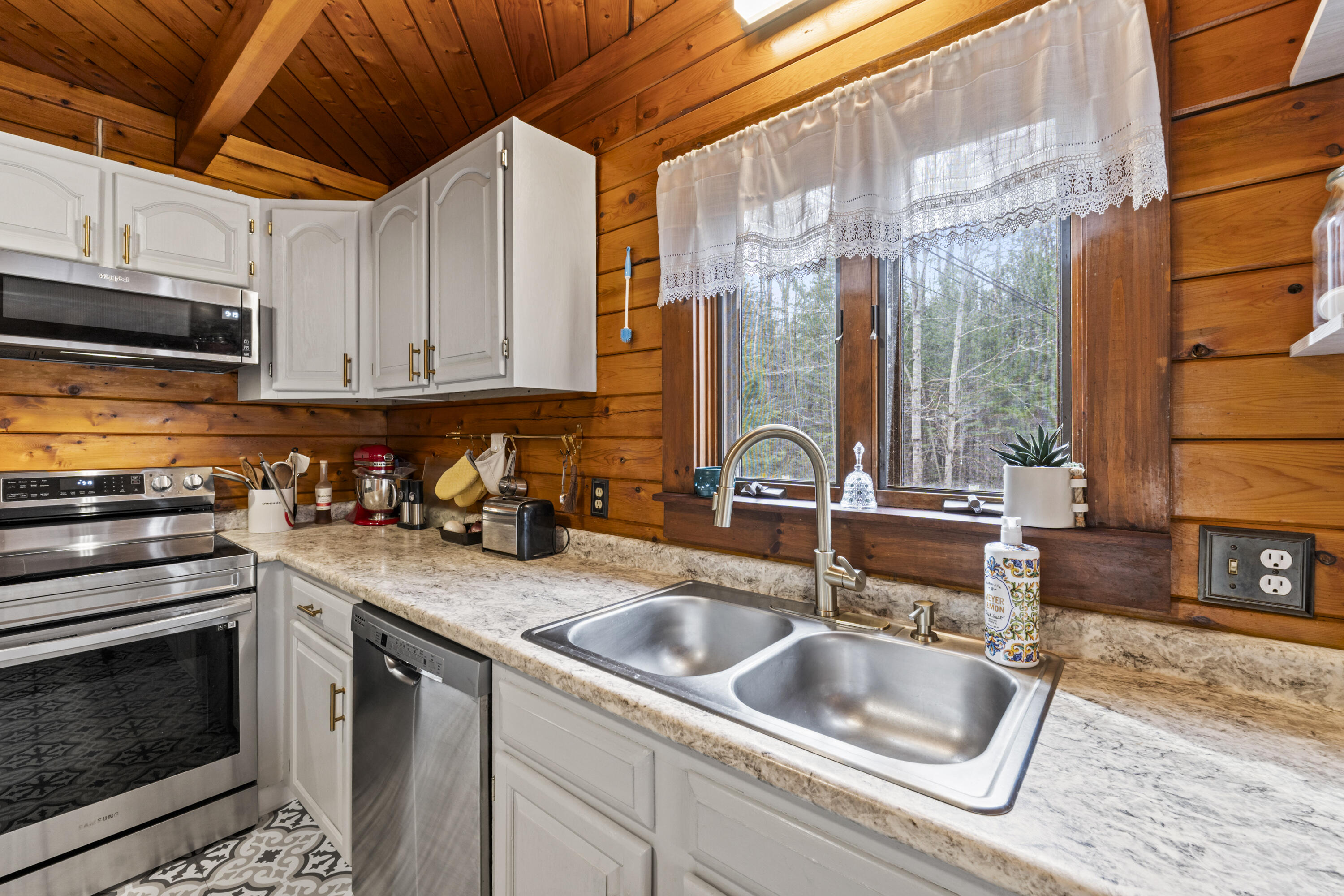 1289 Woodman Hill Road Minot ME 04258