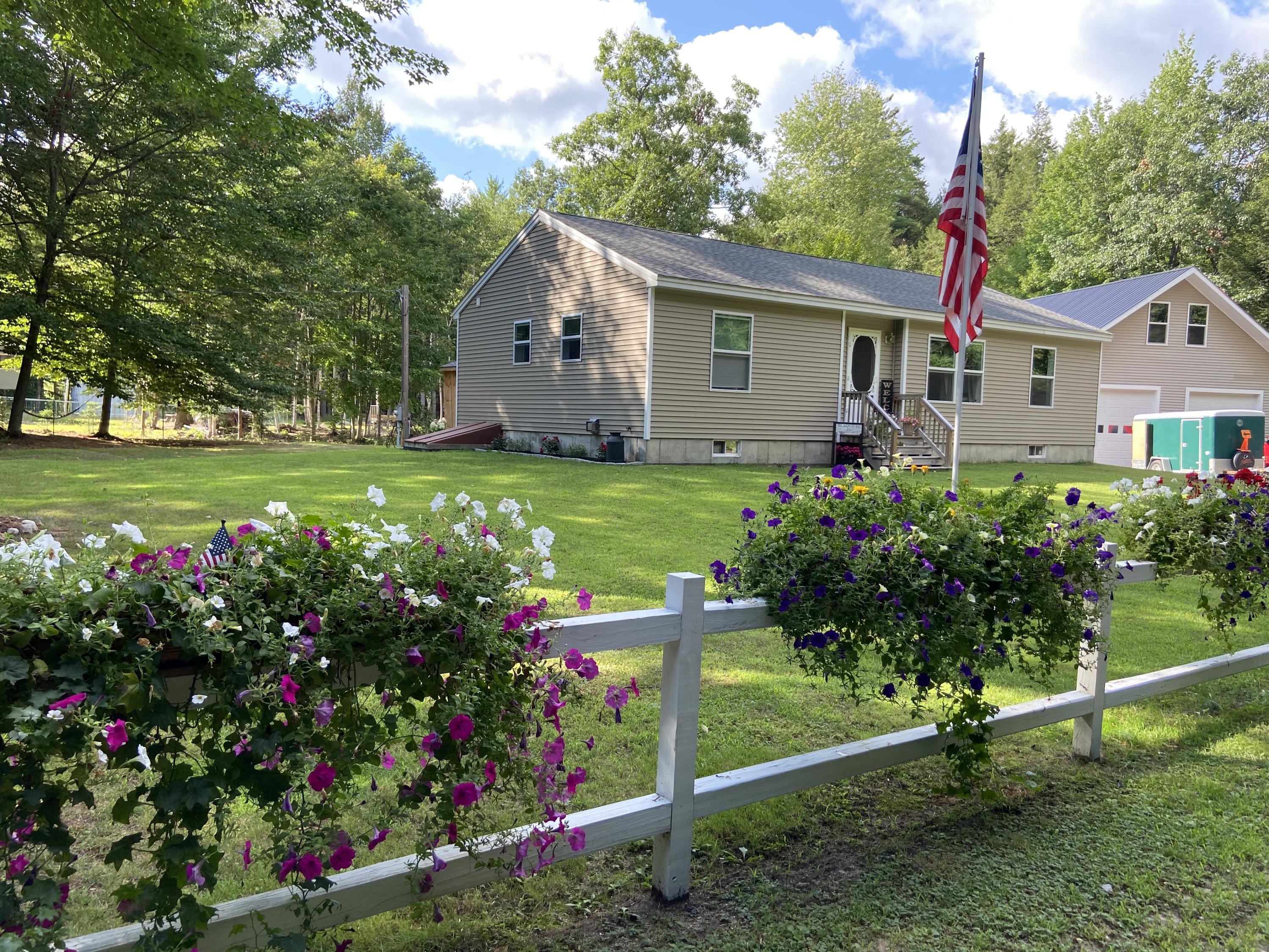 6 Milligan Circle Oxford ME 04270