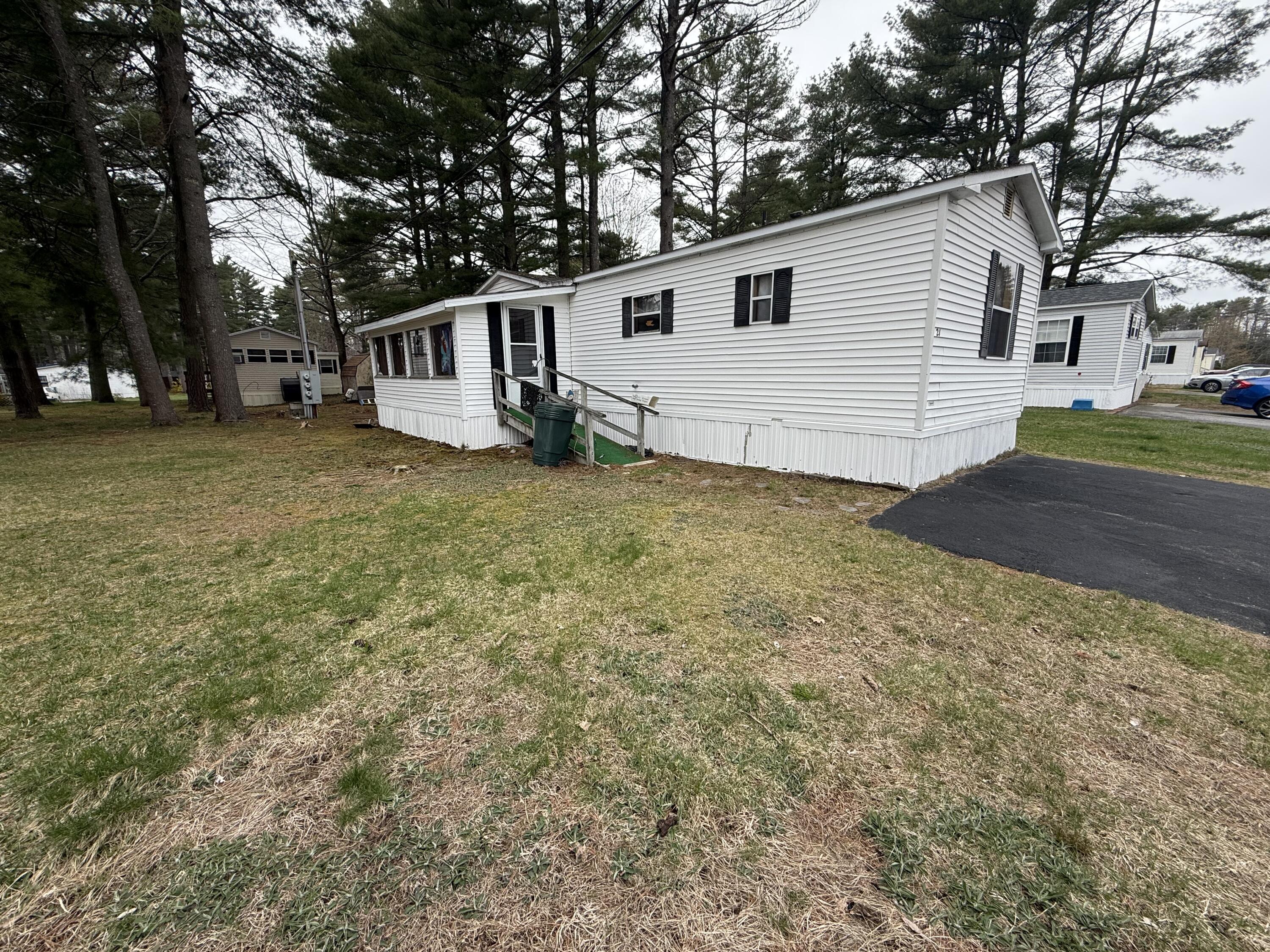 21 Larry Lane Brunswick ME 04011