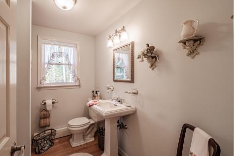 27 Trails End Lane Freeport ME 04032