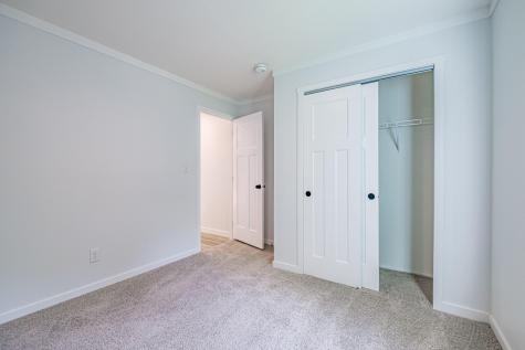 4 Laurik Lane Naples ME 04055