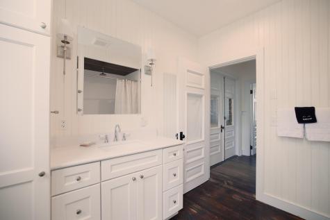 92 Main Street North Haven ME 04853