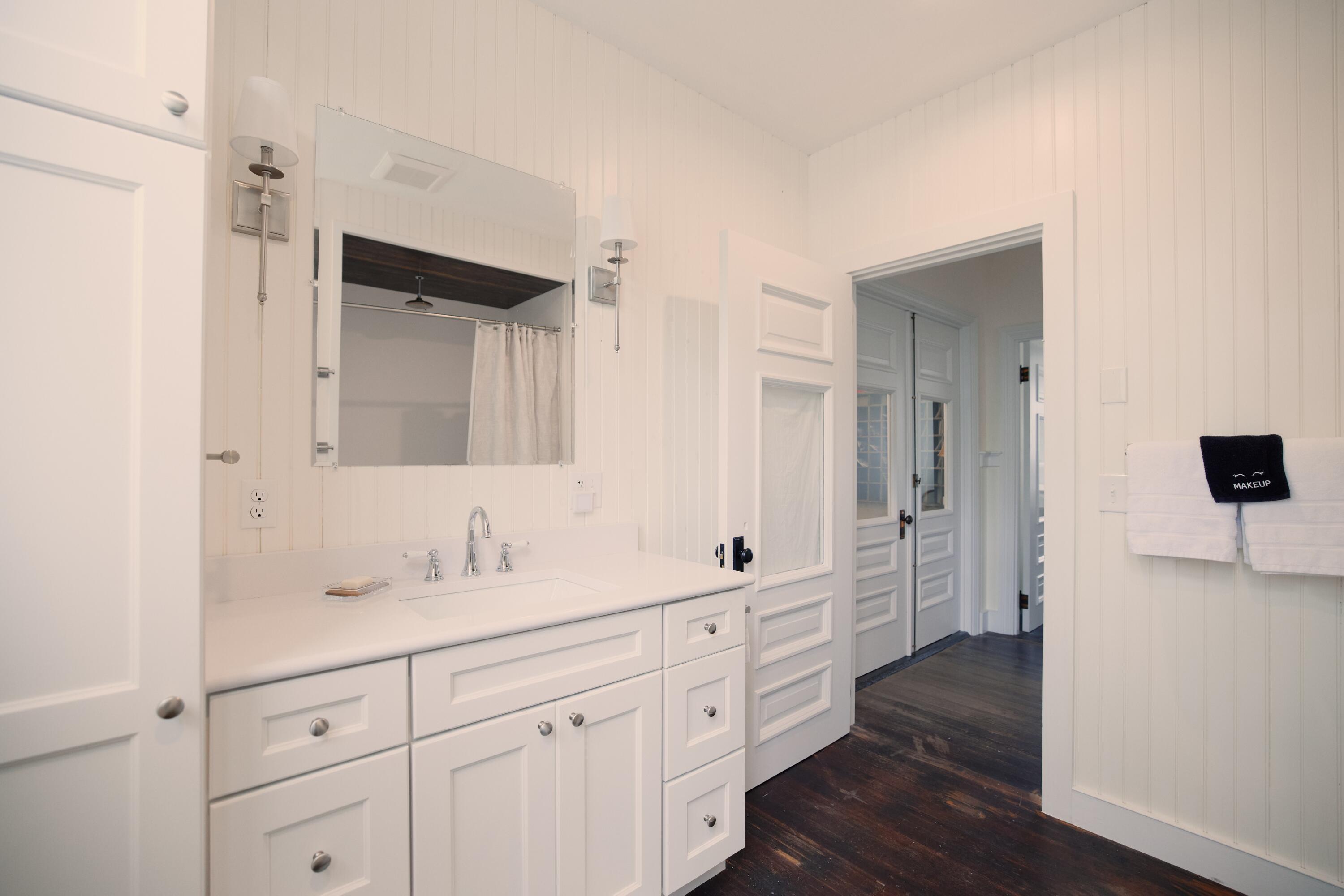 92 Main Street North Haven ME 04853