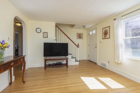 22 Presnell Street Portland ME 04102