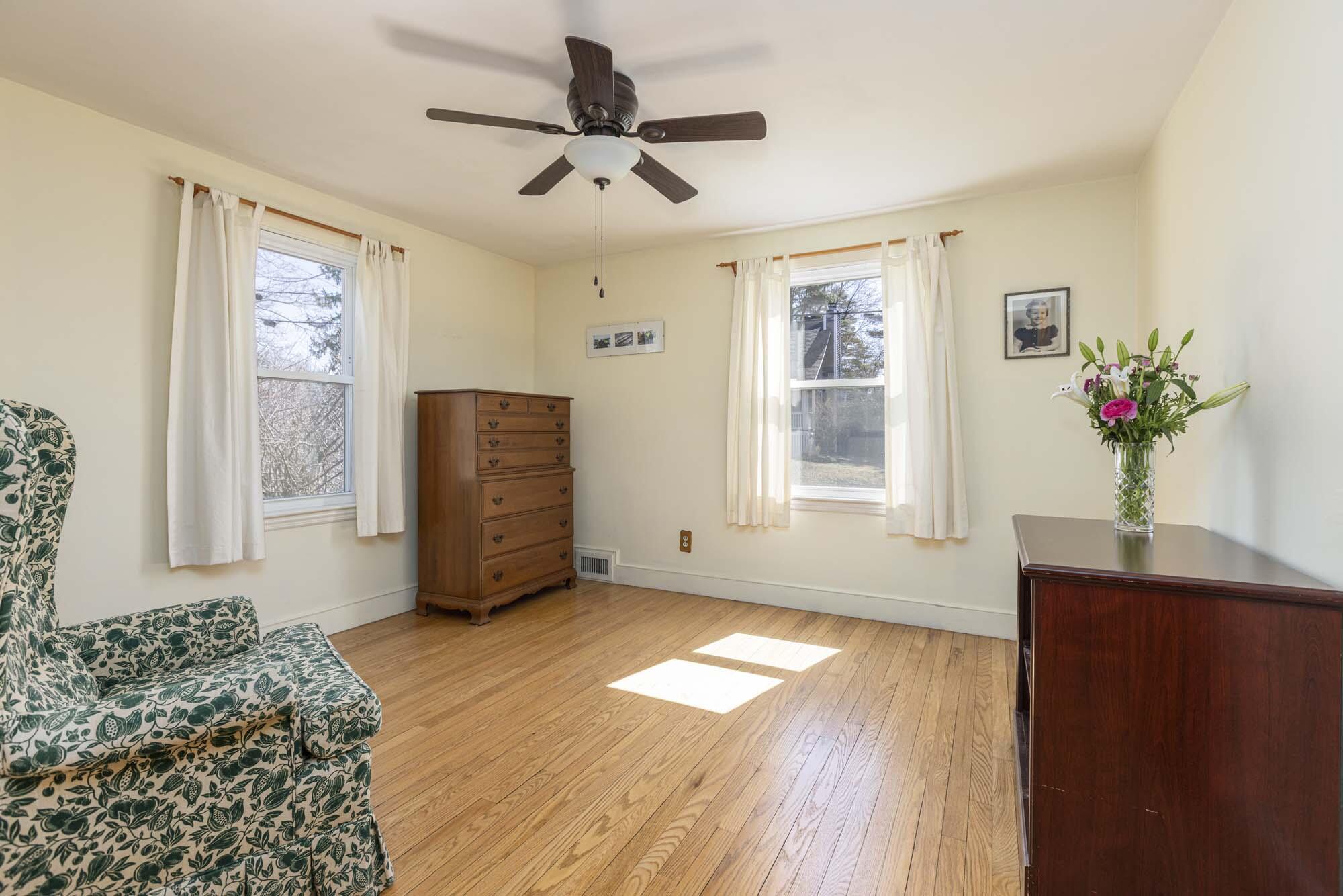 22 Presnell Street Portland ME 04102