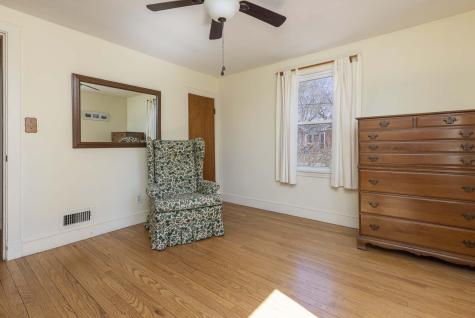 22 Presnell Street Portland ME 04102