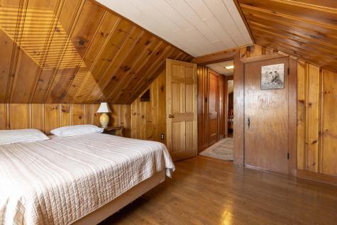 22 Presnell Street Portland ME 04102