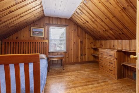 22 Presnell Street Portland ME 04102