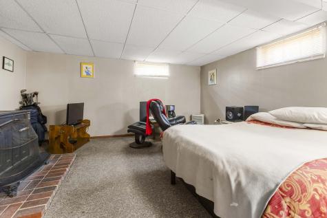 22 Presnell Street Portland ME 04102