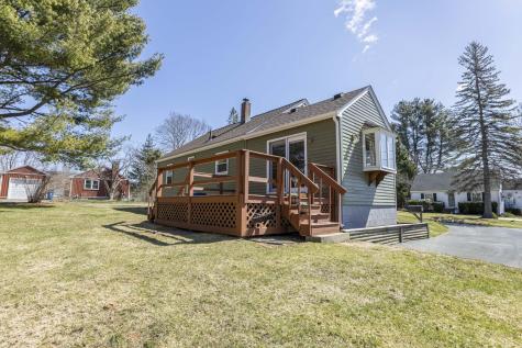 22 Presnell Street Portland ME 04102