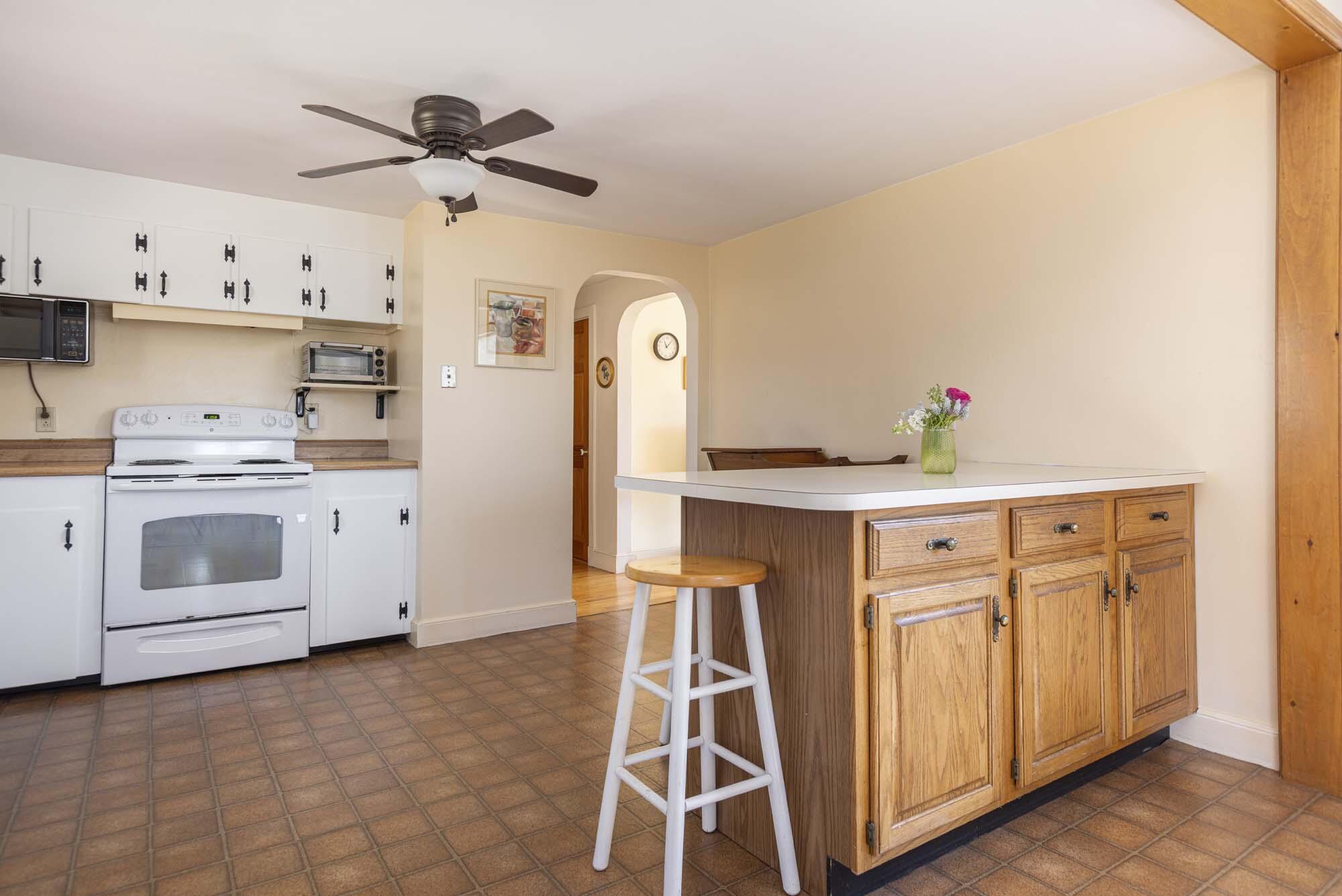 22 Presnell Street Portland ME 04102