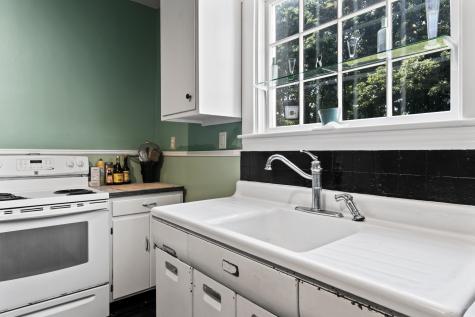 108 Us Route One York ME 03909