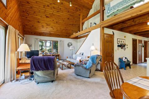 691 Middle Road Dresden ME 04342