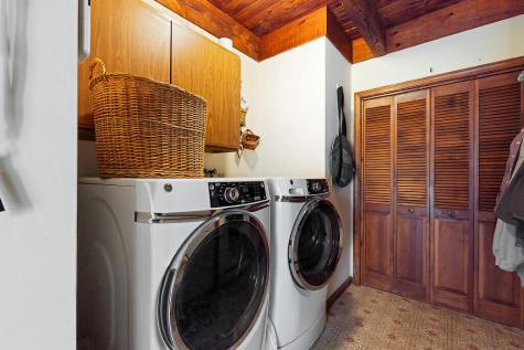 691 Middle Road Dresden ME 04342