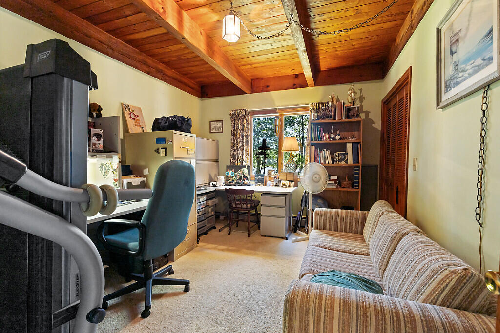 691 Middle Road Dresden ME 04342