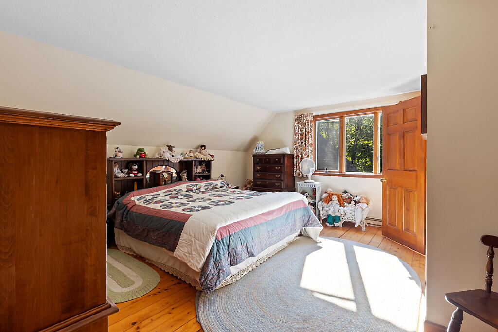 691 Middle Road Dresden ME 04342