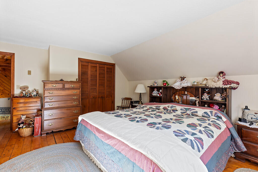 691 Middle Road Dresden ME 04342