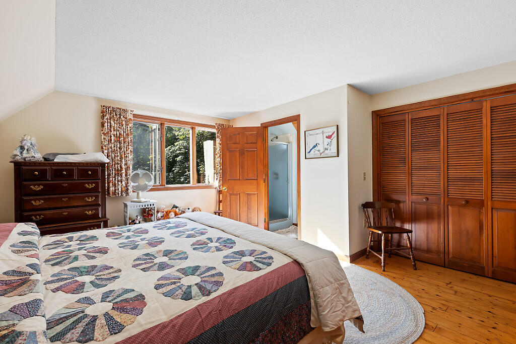 691 Middle Road Dresden ME 04342